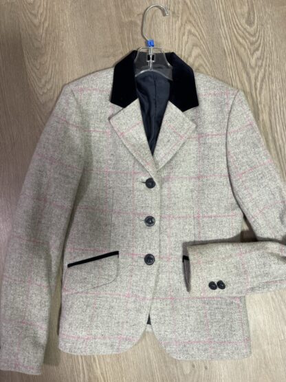 Child 10 Light Grey with Pink Windowpane - Image 2